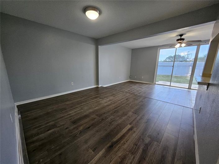 Image No.2-4 Bed Townhouse for sale