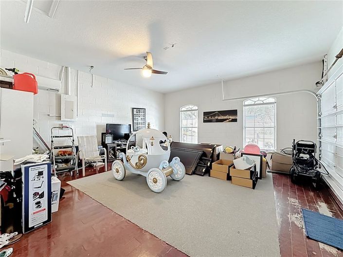 Image No.40-5 Bed Property for sale