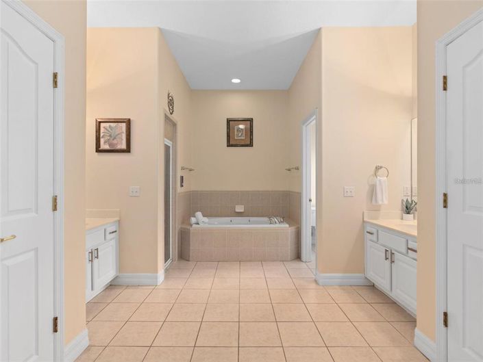 Image No.14-5 Bed House for sale