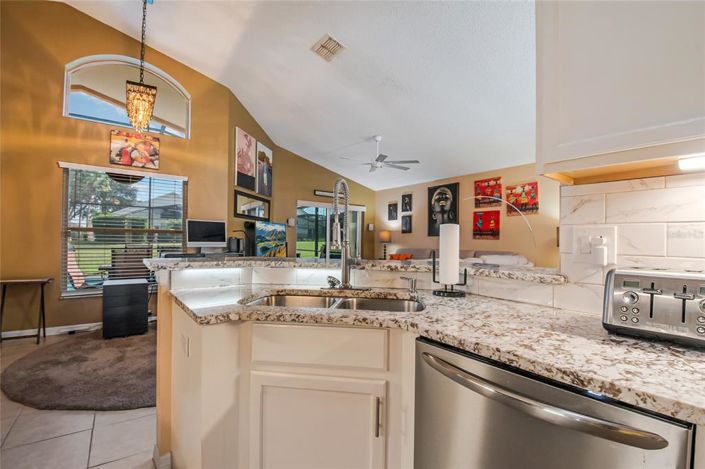 Image No.15-Propriété de 4 chambres à vendre à Davenport