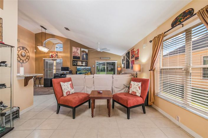 Image No.5-Maison de 4 chambres à vendre à Saint John