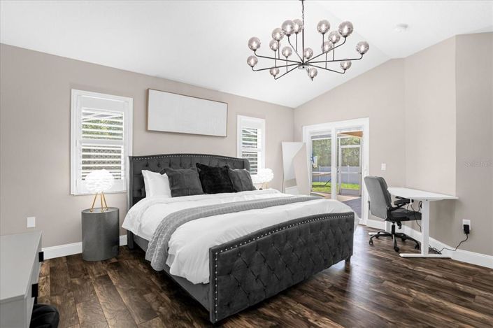 Image No.12-4 Bed Property for sale