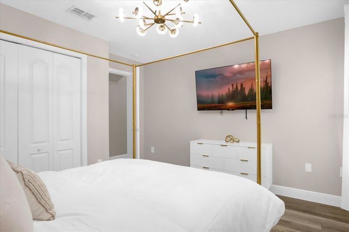 Image No.23-4 Bed Property for sale