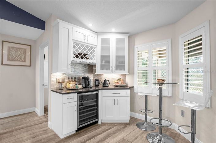 Image No.9-4 Bed Property for sale