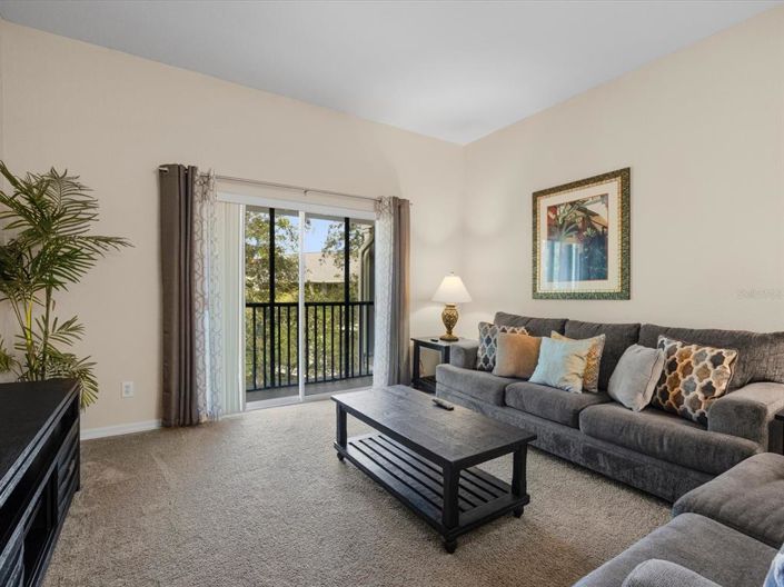 Image No.2-Appartement de 3 chambres à vendre à Saint John