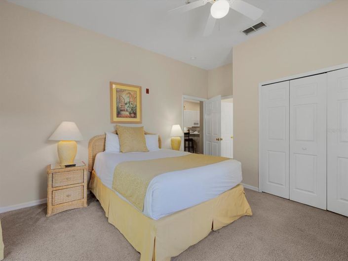 Image No.23-3 Bed Property for sale