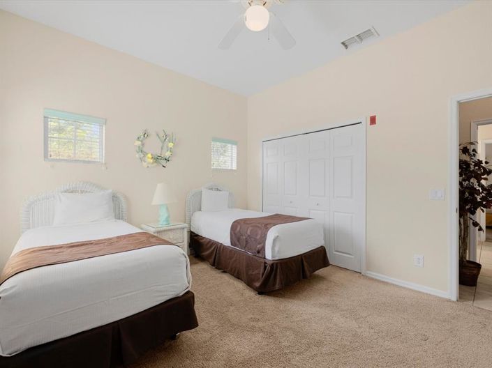 Image No.26-3 Bed Property for sale