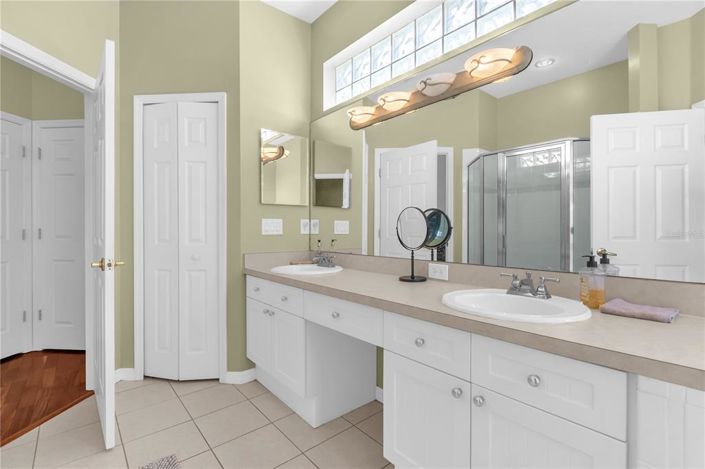 Image No.23-4 Bed House for sale