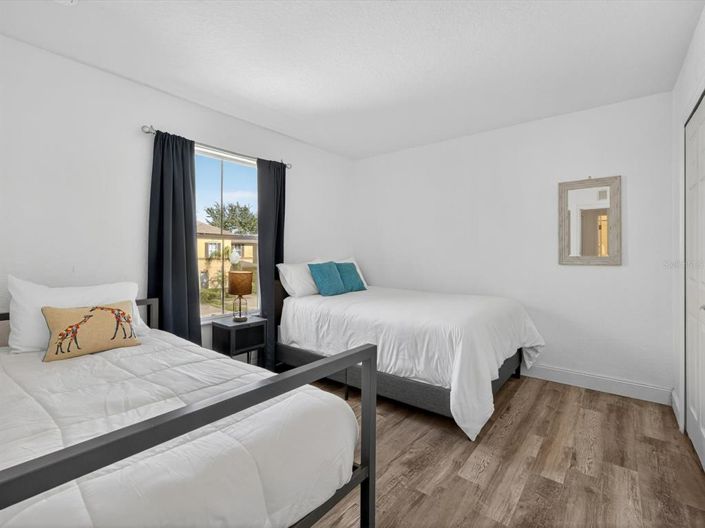 Image No.22-4 Bed Townhouse for sale