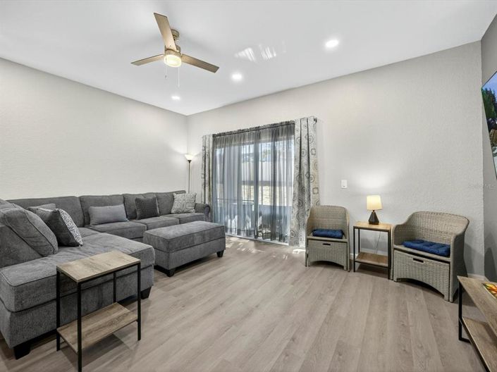 Image No.6-4 Bed Townhouse for sale