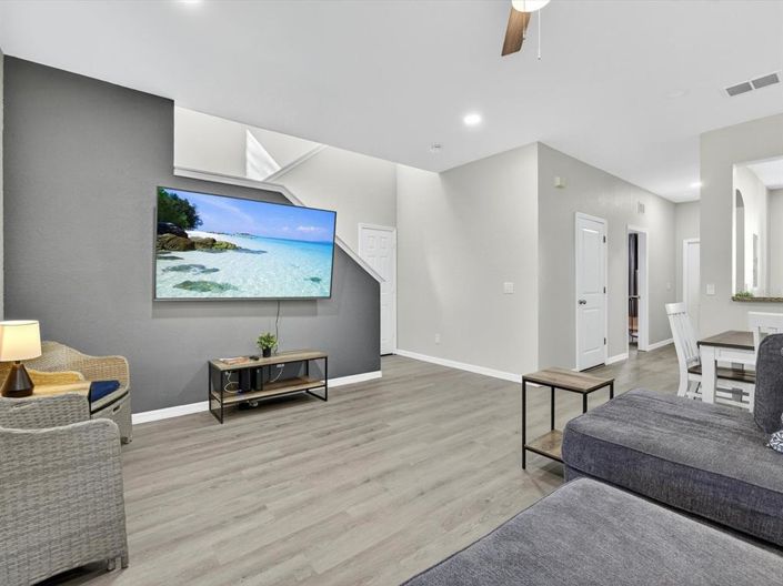 Image No.8-4 Bed Townhouse for sale