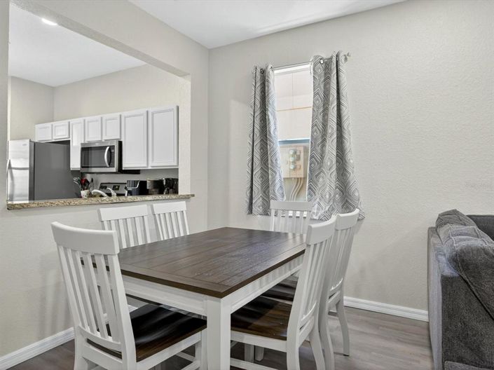 Image No.9-4 Bed Townhouse for sale