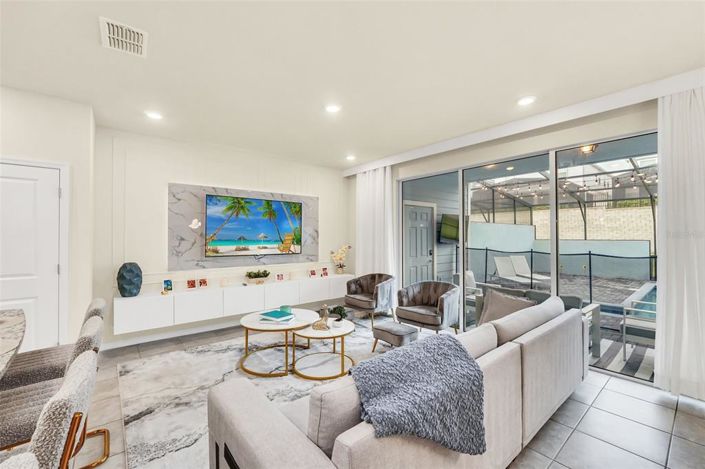 Image No.14-5 Bed Townhouse for sale