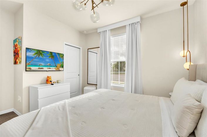 Image No.32-5 Bed Townhouse for sale