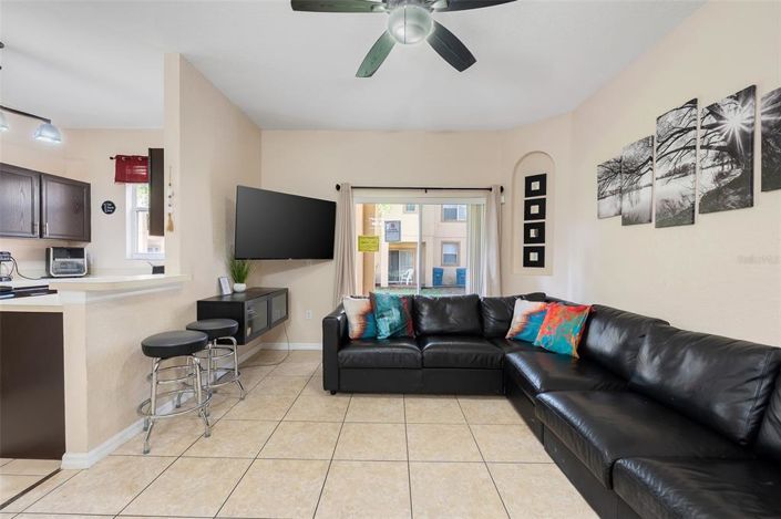 Image No.17-4 Bed Townhouse for sale