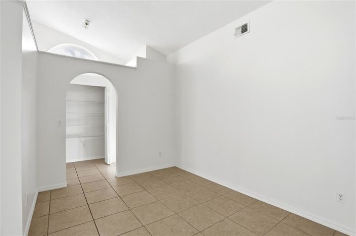 Image No.14-3 Bed Property for sale