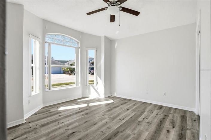 Image No.3-3 Bed Property for sale