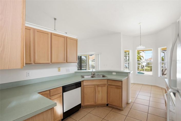 Image No.30-3 Bed Property for sale