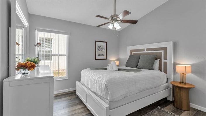 Image No.10-4 Bed House for sale