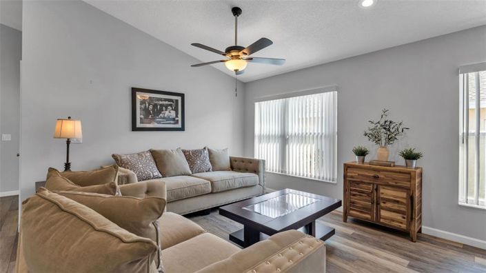 Image No.13-4 Bed House for sale