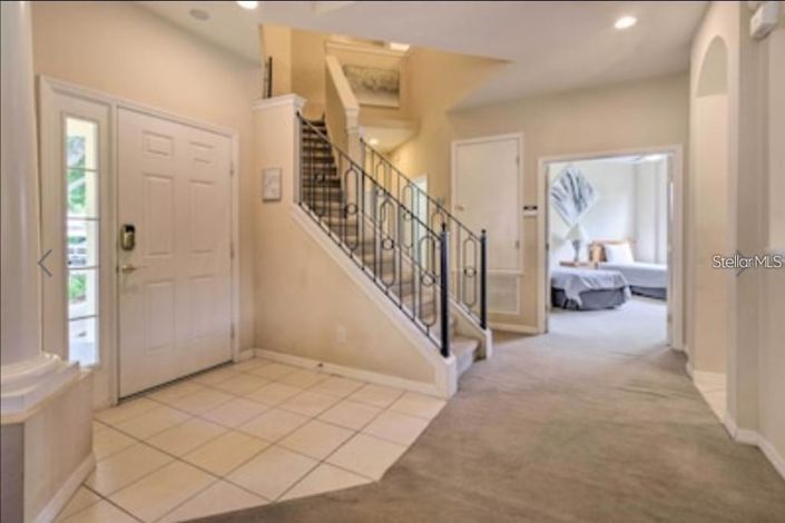 Image No.11-6 Bed Property for sale