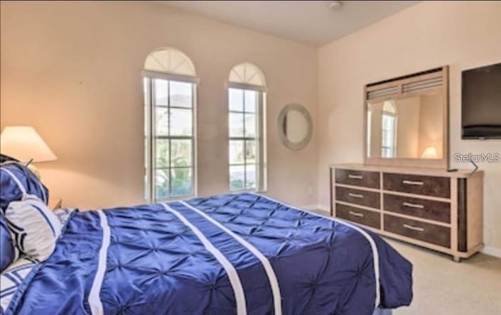 Image No.25-6 Bed Property for sale