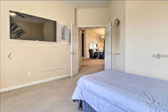 Image No.38-6 Bed Property for sale