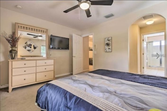 Image No.41-6 Bed Property for sale