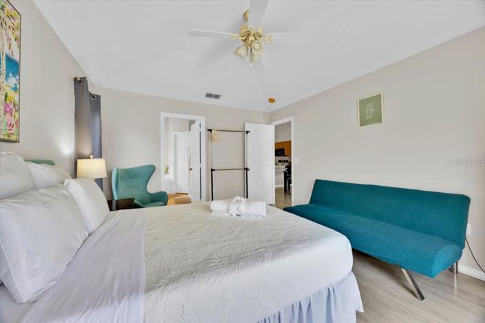 Image No.22-4 Bed Property for sale