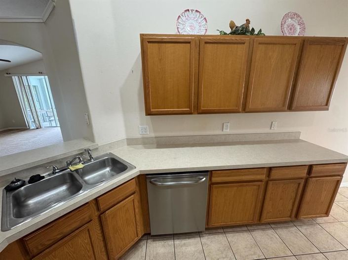 Image No.17-3 Bed House for sale