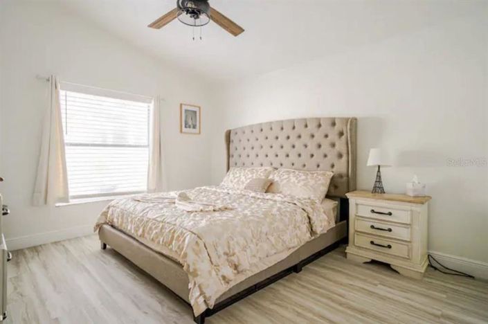 Image No.13-3 Bed House for sale