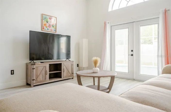 Image No.7-3 Bed House for sale