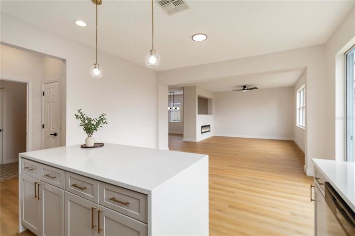 Image No.18-4 Bed House for sale