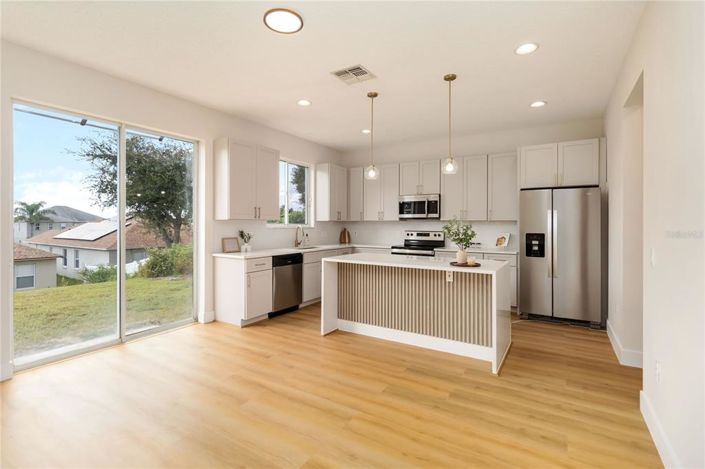 Image No.3-4 Bed House for sale