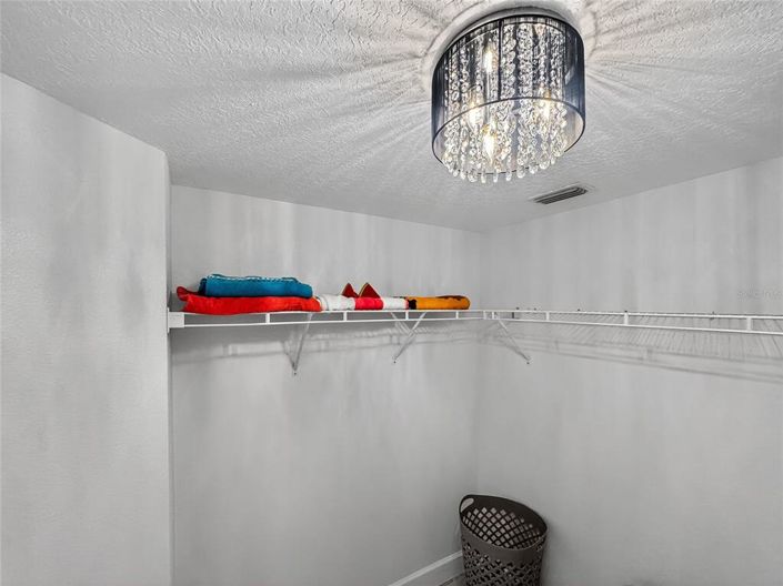 Image No.26-4 Bed Property for sale