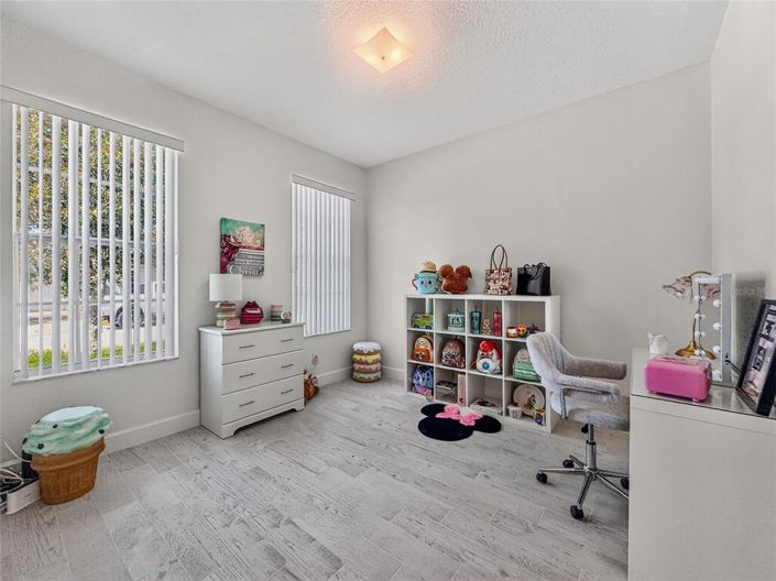 Image No.41-4 Bed House for sale