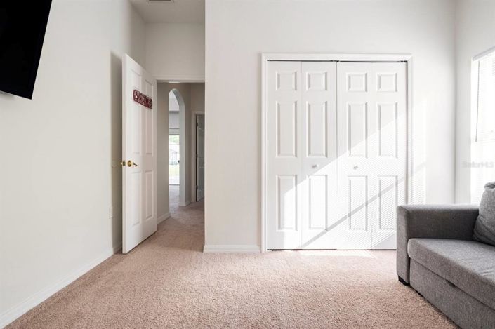 Image No.15-5 Bed Property for sale