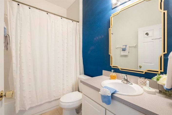 Image No.16-5 Bed Property for sale