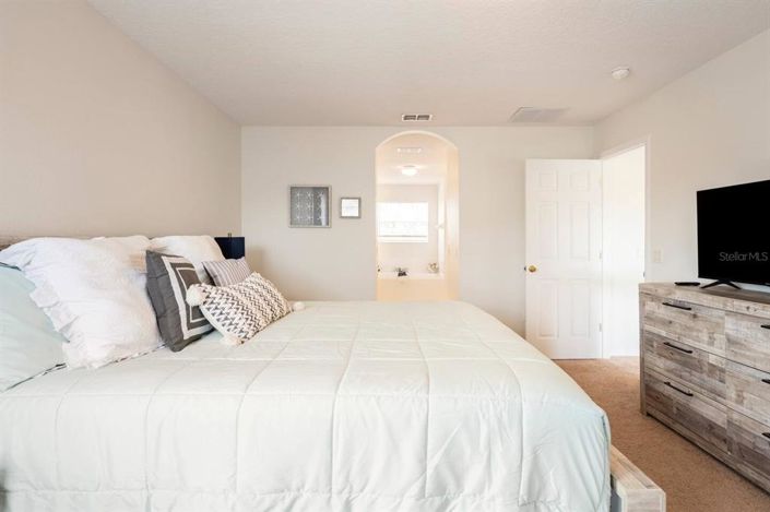 Image No.34-5 Bed Property for sale