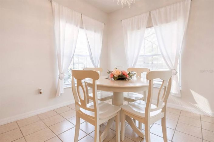 Image No.36-5 Bed Property for sale