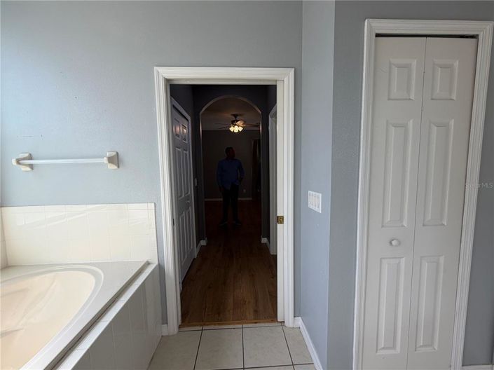 Image No.7-4 Bed House for sale