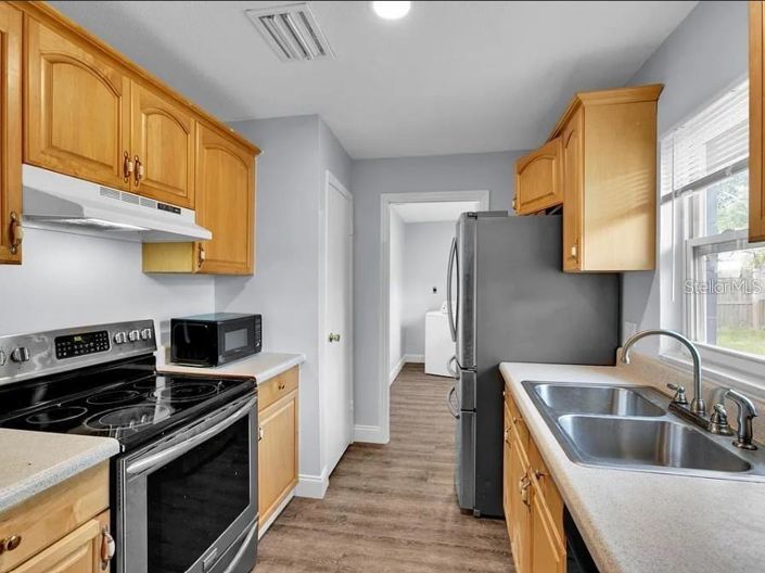 Image No.3-3 Bed Property for sale