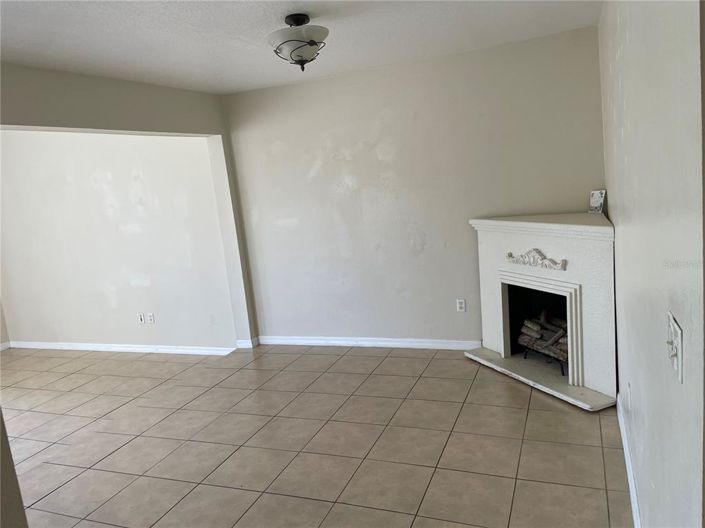 Image No.9-3 Bed Townhouse for sale