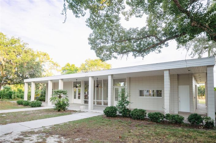 Image No.2-4 Bed Property for sale