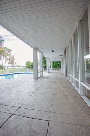 Image No.27-4 Bed Property for sale