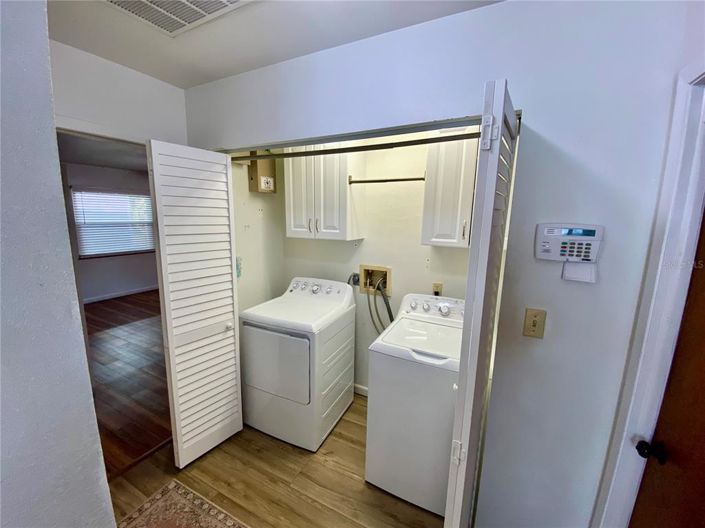 Image No.15-3 Bed Property for sale