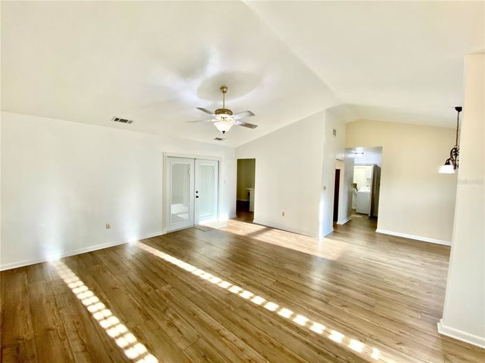 Image No.6-3 Bed Property for sale