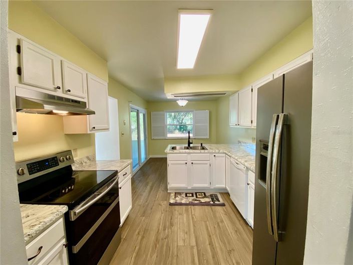 Image No.8-3 Bed Property for sale