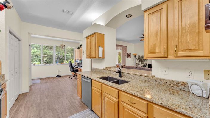 Image No.34-3 Bed House for sale