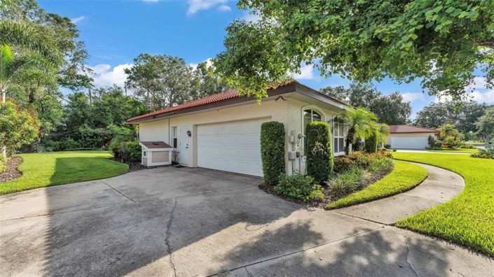 Image No.42-3 Bed House for sale